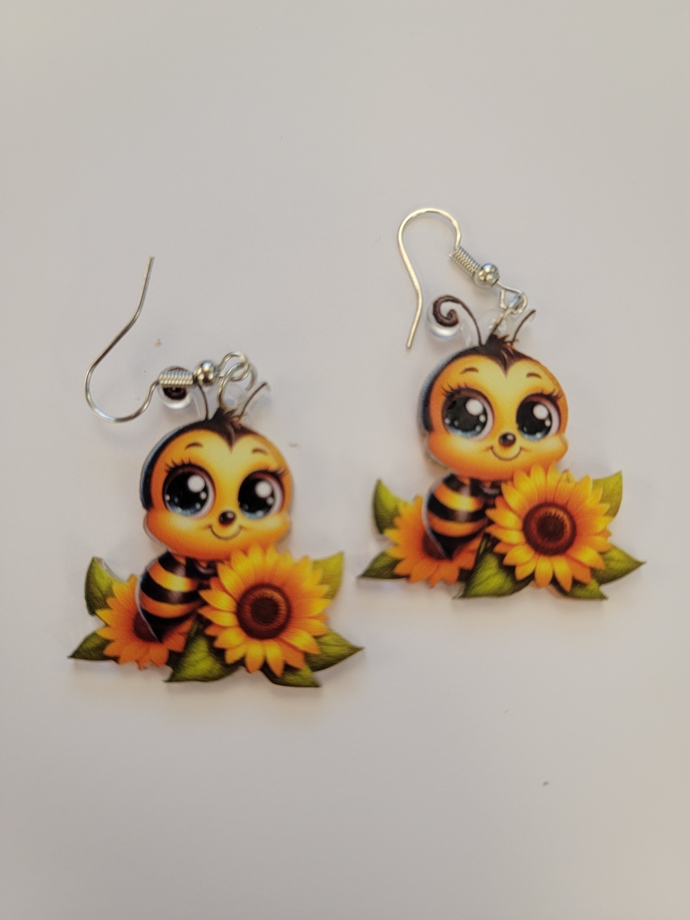 Cute Bee & Sunflower Dangle Earrings - Yellow Orange